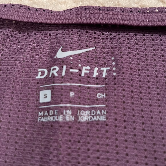 Nike Racerback - Picture 3 of 3